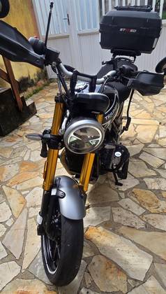 TRIUMPH SPEED 400 